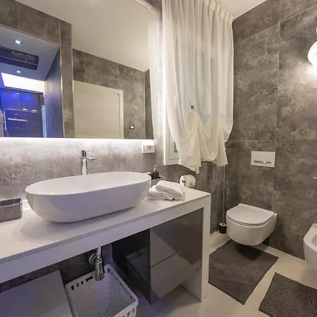 Magic Luxury Μπαρντολίνο