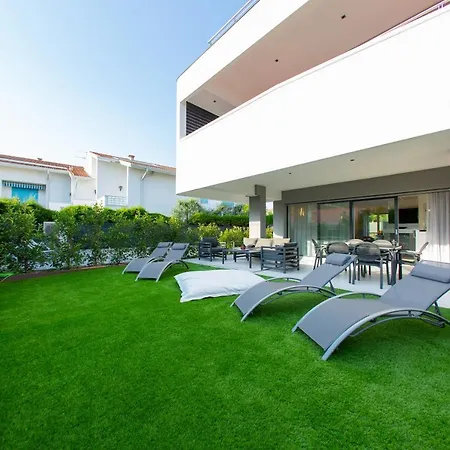 Magic Luxury * Μπαρντολίνο